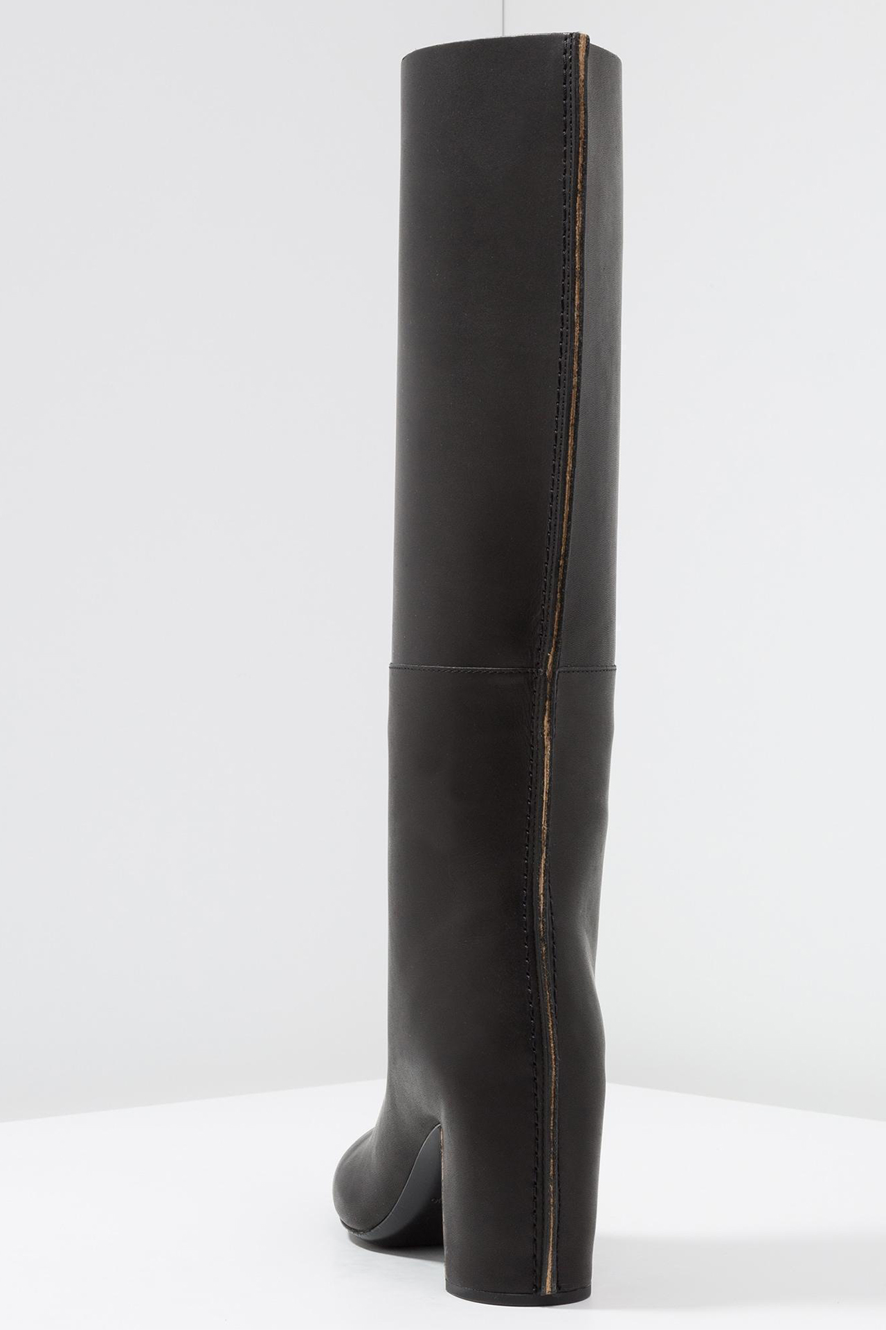 Jil Sander, Boots